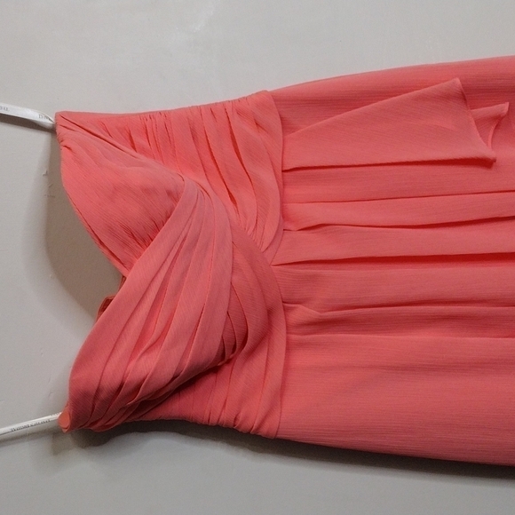 David's Bridal Bridesmaids Strapless dress Size 4 Style F14847 - Picture 3 of 8